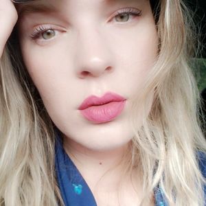 Meet your Posher, Leesha